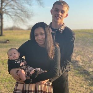 Meet your Posher, Dustin